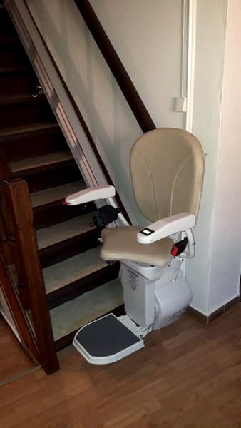 Fauteuil monte escalier à Luriecq dans la Loire